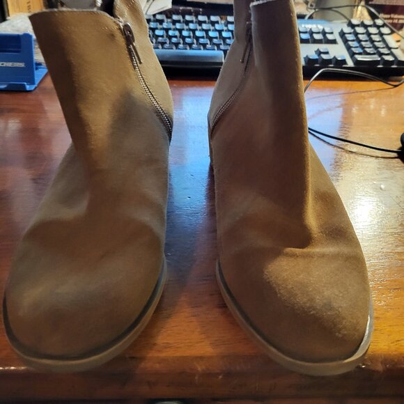 KENSIE BOOTIES BROWN - Picture 1 of 2